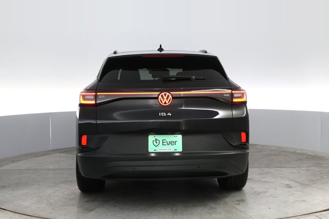 2025 Volkswagen ID.4 — photo 12 of 21