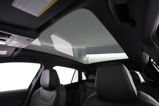 2025 Volkswagen ID.4 — photo 20 of 21