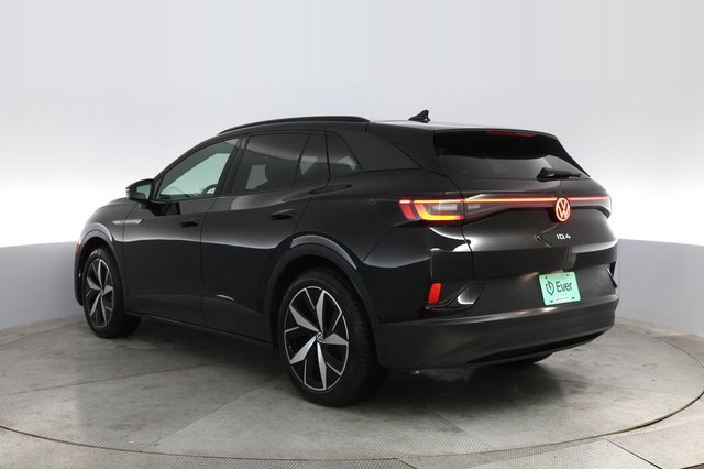 2025 Volkswagen ID.4 — photo 13 of 21