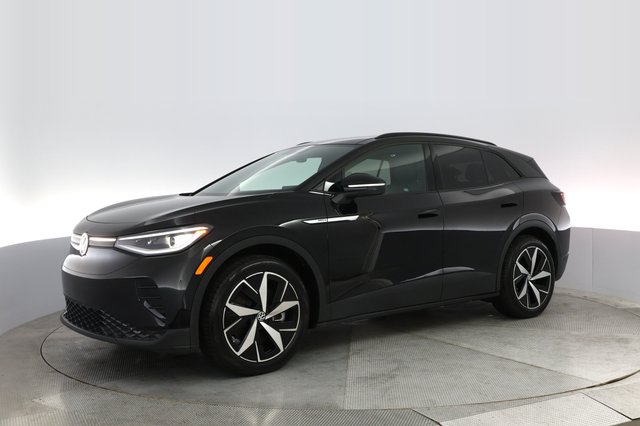 2025 Volkswagen ID.4 — photo 14 of 21