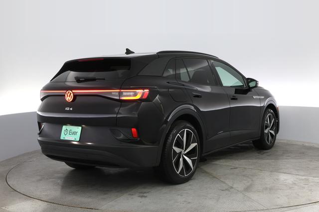 2025 Volkswagen ID.4 — photo 2 of 21