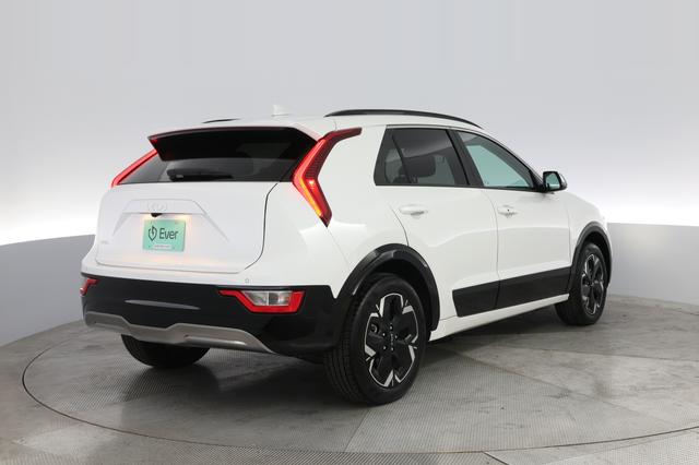 2023 Kia Niro EV — photo 2 of 20
