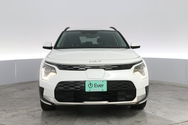 2023 Kia Niro EV — photo 9 of 20