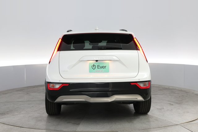 2023 Kia Niro EV — photo 12 of 20
