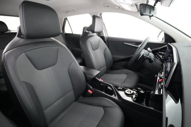 2023 Kia Niro EV — photo 18 of 20