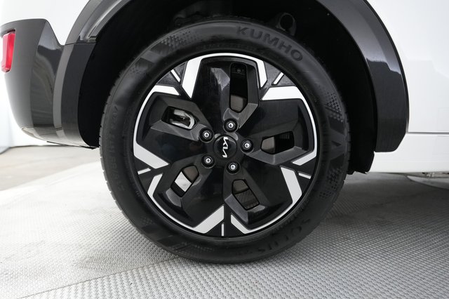 2023 Kia Niro EV — photo 15 of 20
