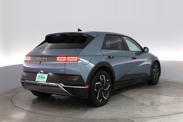 2024 Hyundai IONIQ 5 — photo 2 of 20