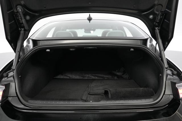 2023 Hyundai IONIQ 6 — photo 6 of 20