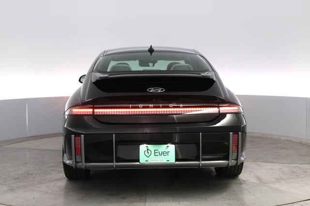 2023 Hyundai IONIQ 6 — photo 12 of 20