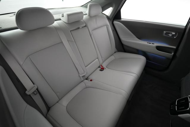 2023 Hyundai IONIQ 6 — photo 4 of 20
