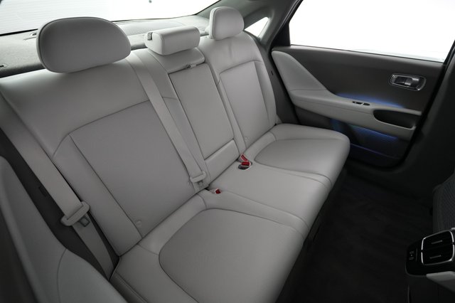 2023 Hyundai IONIQ 6 — photo 4 of 20