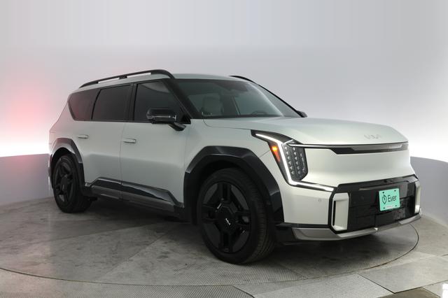 2024 Kia EV9 — photo 10 of 23
