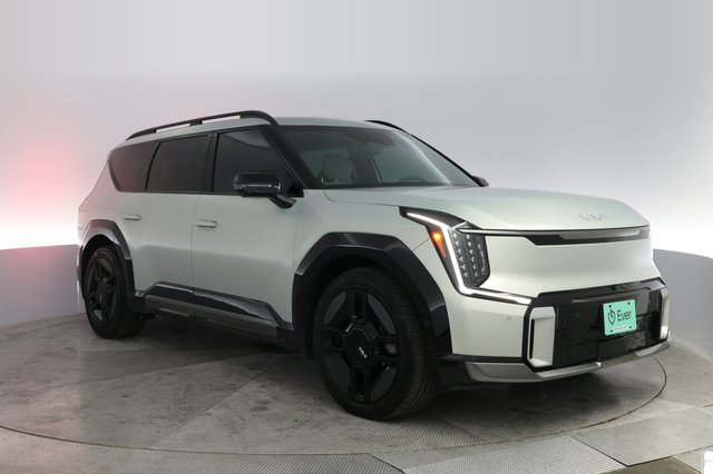 2024 Kia EV9 — photo 10 of 23