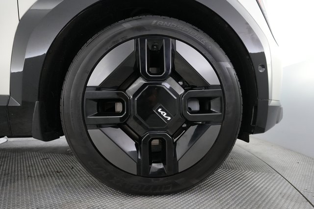2024 Kia EV9 — photo 16 of 23