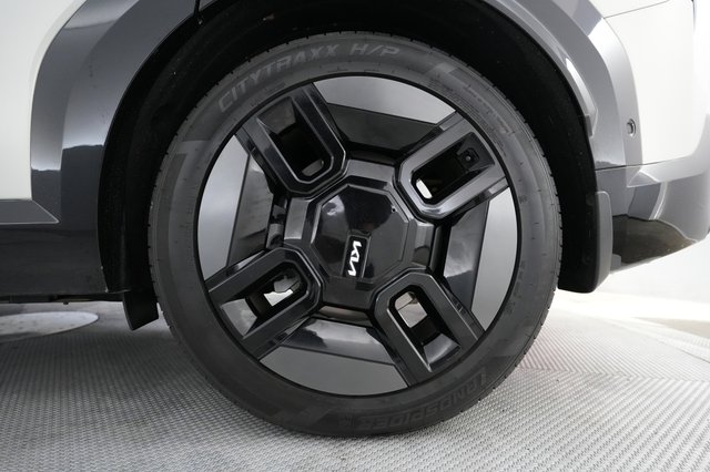 2024 Kia EV9 — photo 7 of 23
