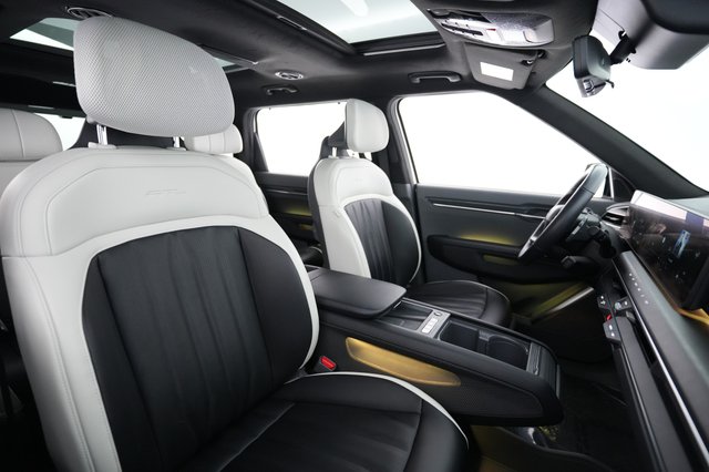 2024 Kia EV9 — photo 19 of 23