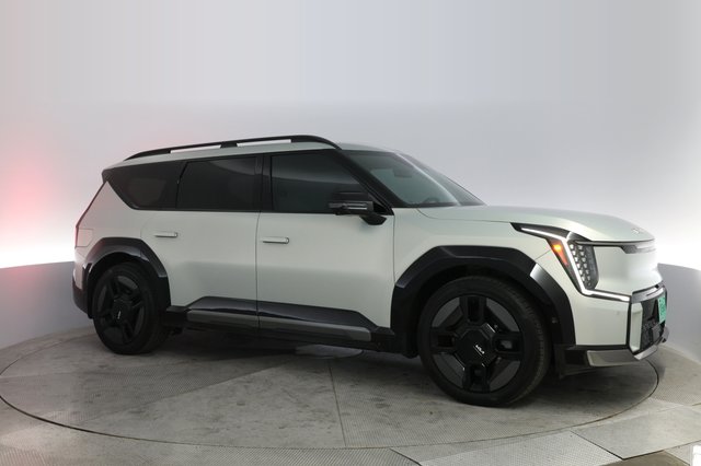 2024 Kia EV9 — photo 11 of 23