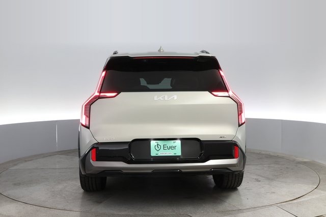 2024 Kia EV9 — photo 12 of 23