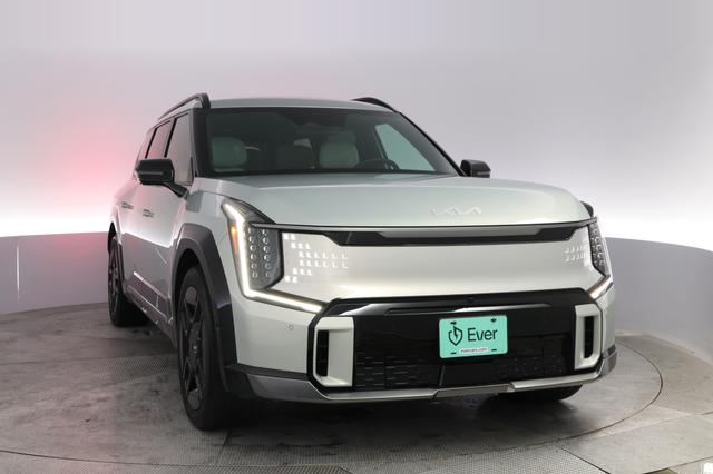 2024 Kia EV9 — photo 10 of 19