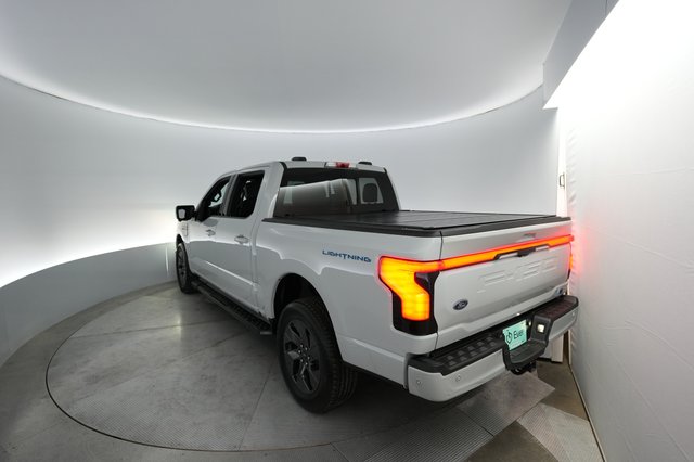 2023 Ford F-150 Lightning — photo 2 of 15