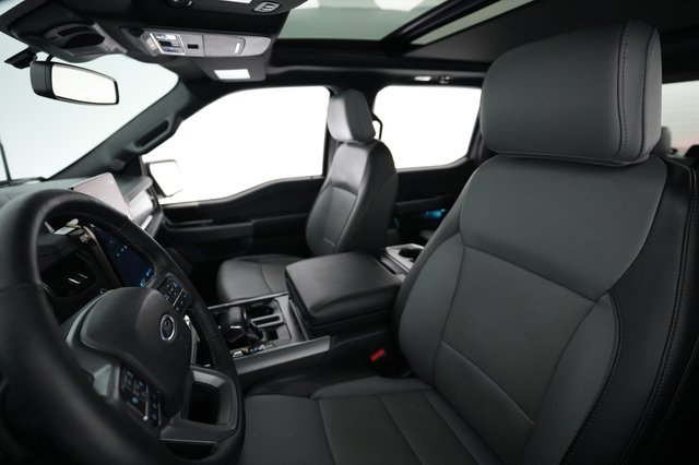 2023 Ford F-150 Lightning — photo 3 of 15
