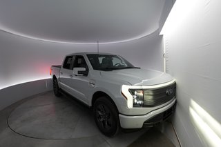 2023 Ford F-150 Lightning — VIN 1FTVW1EV1PWG00631