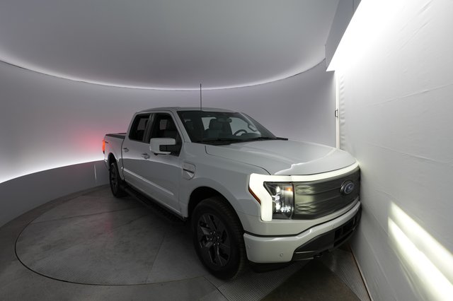 2023 Ford F-150 Lightning — VIN 1FTVW1EV1PWG00631