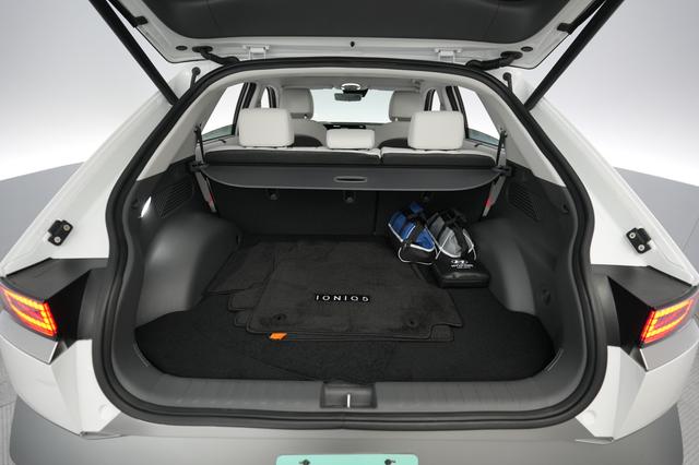 2025 Hyundai IONIQ 5 — photo 6 of 21
