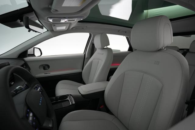 2025 Hyundai IONIQ 5 — photo 3 of 21