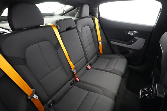 2023 Polestar 2 — photo 4 of 21