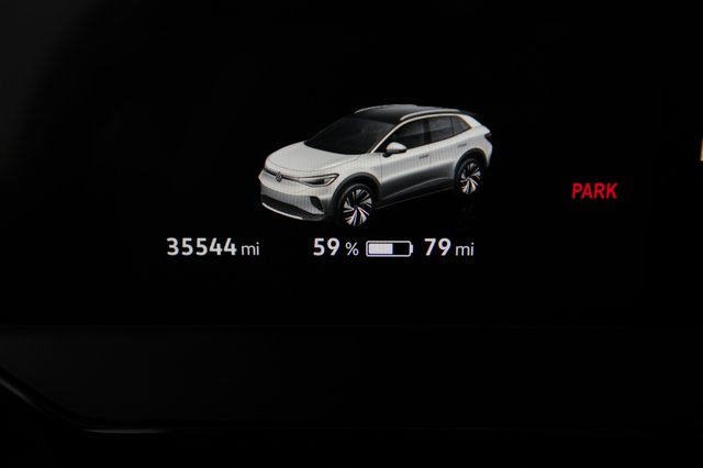 2022 Volkswagen ID.4 — photo 5 of 20