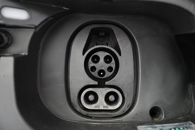 2022 Volkswagen ID.4 — photo 8 of 20