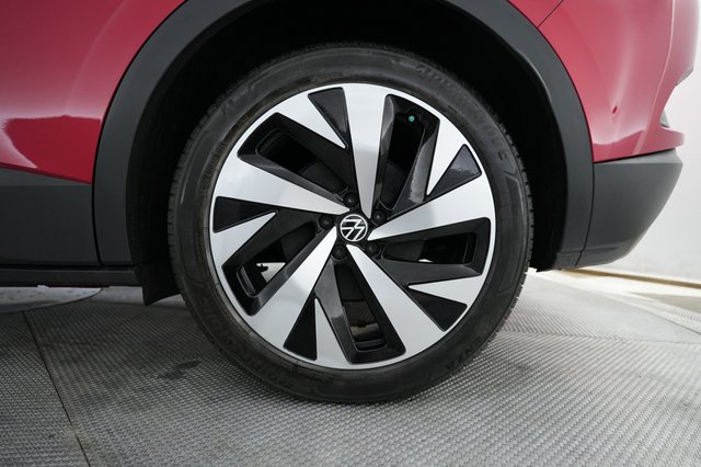2022 Volkswagen ID.4 — photo 17 of 20