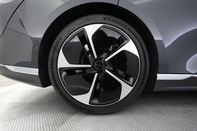 2023 Lucid Air — photo 7 of 21