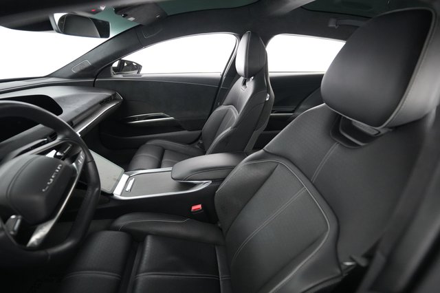 2023 Lucid Air — photo 3 of 21