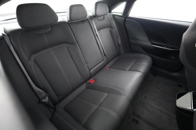 2023 Lucid Air — photo 4 of 21