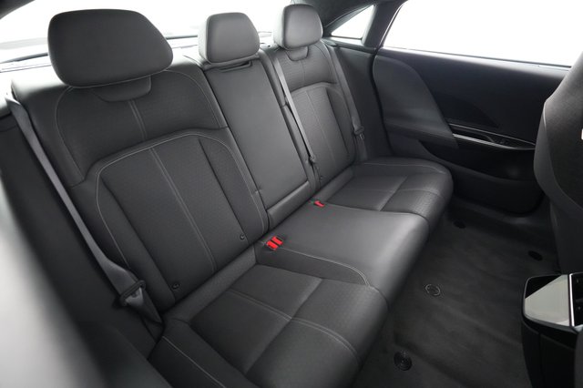 2023 Lucid Air — photo 4 of 21