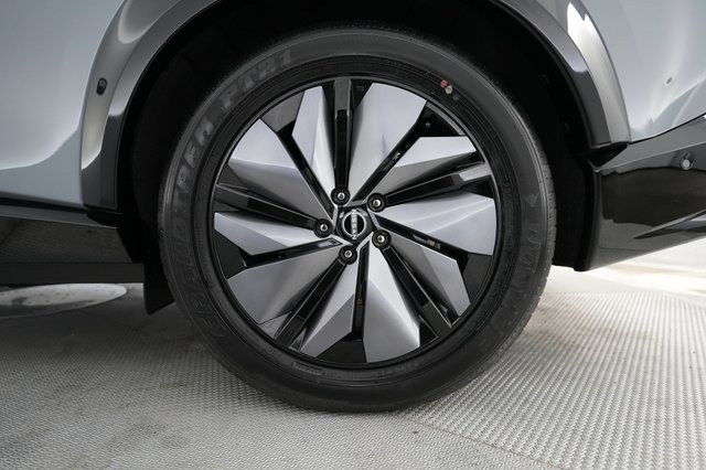 2023 Nissan Ariya — photo 17 of 21
