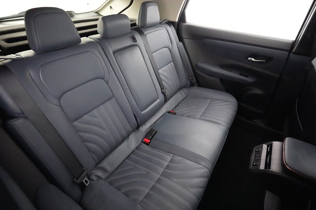 2023 Nissan Ariya — photo 4 of 21