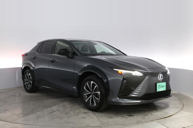 2023 Lexus RZ — photo 10 of 20