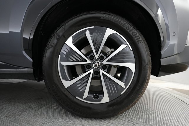 2023 Lexus RZ — photo 16 of 20