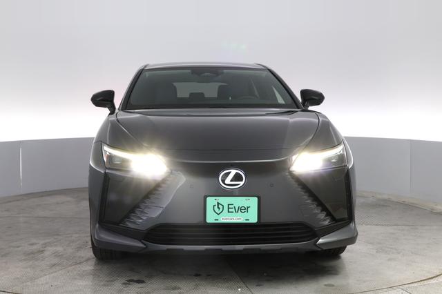 2023 Lexus RZ — photo 9 of 20