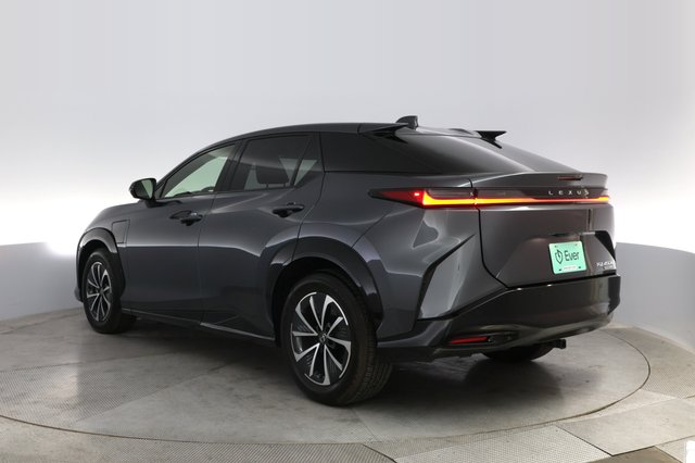 2023 Lexus RZ — photo 13 of 20