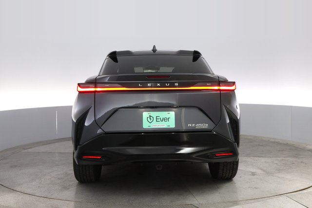 2023 Lexus RZ — photo 12 of 20