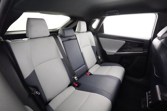2023 Subaru Solterra — photo 4 of 20