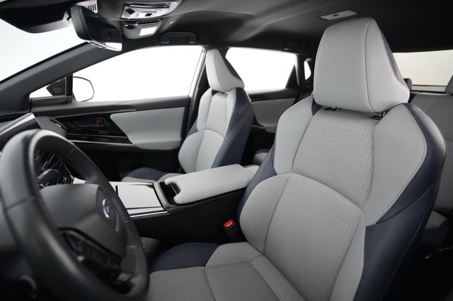 2023 Subaru Solterra — photo 3 of 20