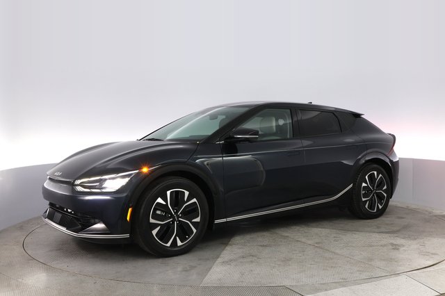 2023 Kia EV6 — photo 14 of 23