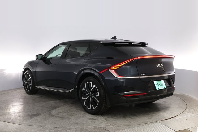 2023 Kia EV6 — photo 13 of 23