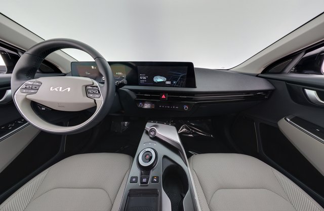 2023 Kia EV6 — photo 21 of 23