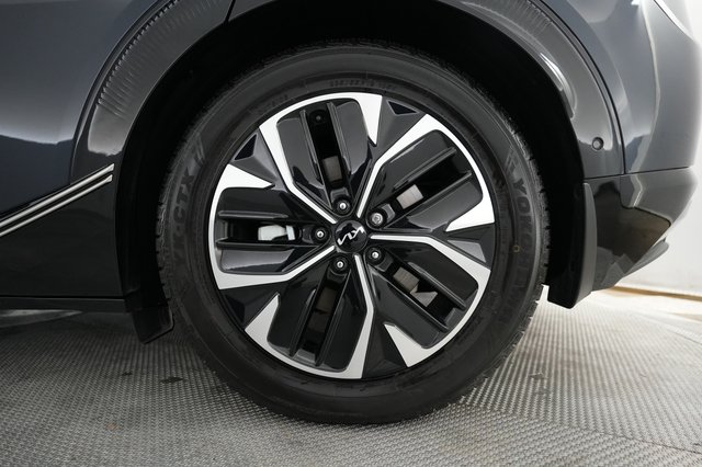 2023 Kia EV6 — photo 17 of 23